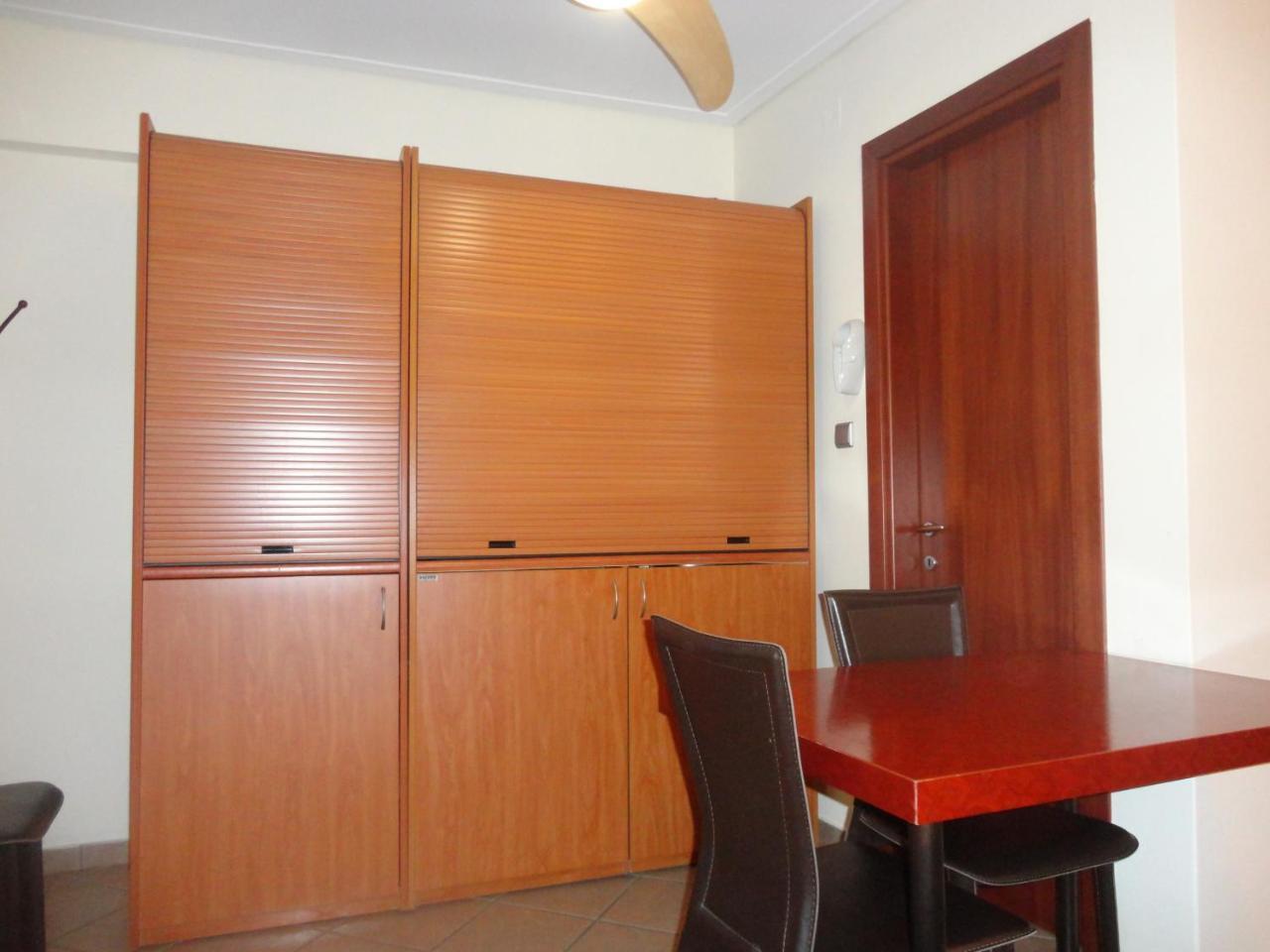 Lirio Guest House Makrakómi エクステリア 写真